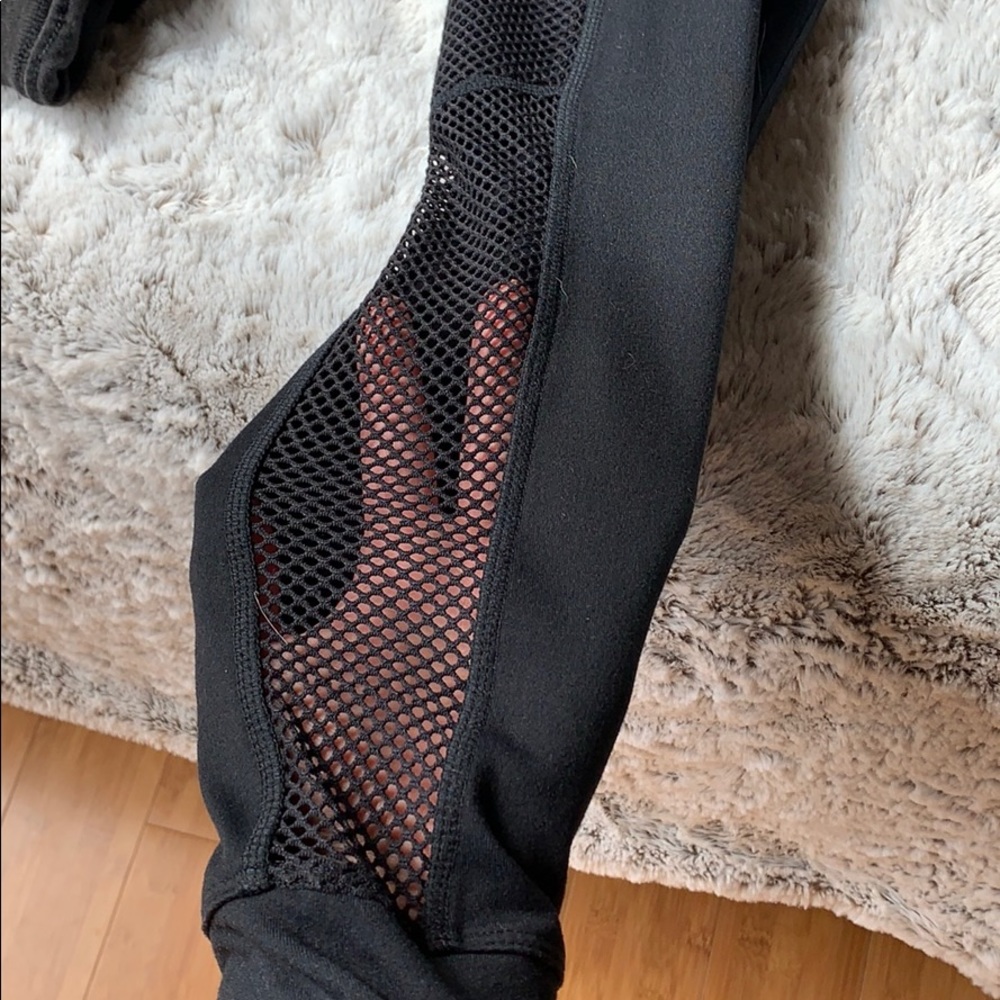 Fabletics mesh Legging - Picture 4 of 6
